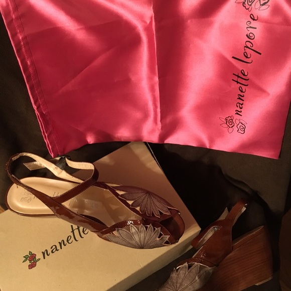 Nanette Lepore Wedges - Picture 1 of 8